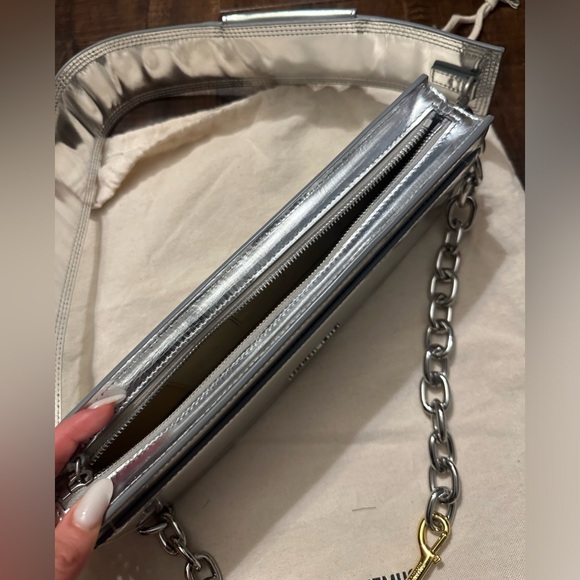 Jacquemus Le Ciuciu Metallic Silver Leather Shoulder Bag - Picture 4 of 5